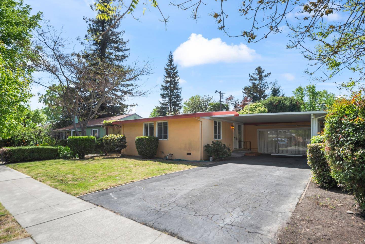 San Jose, CA 95128,2310 Peachtree LN