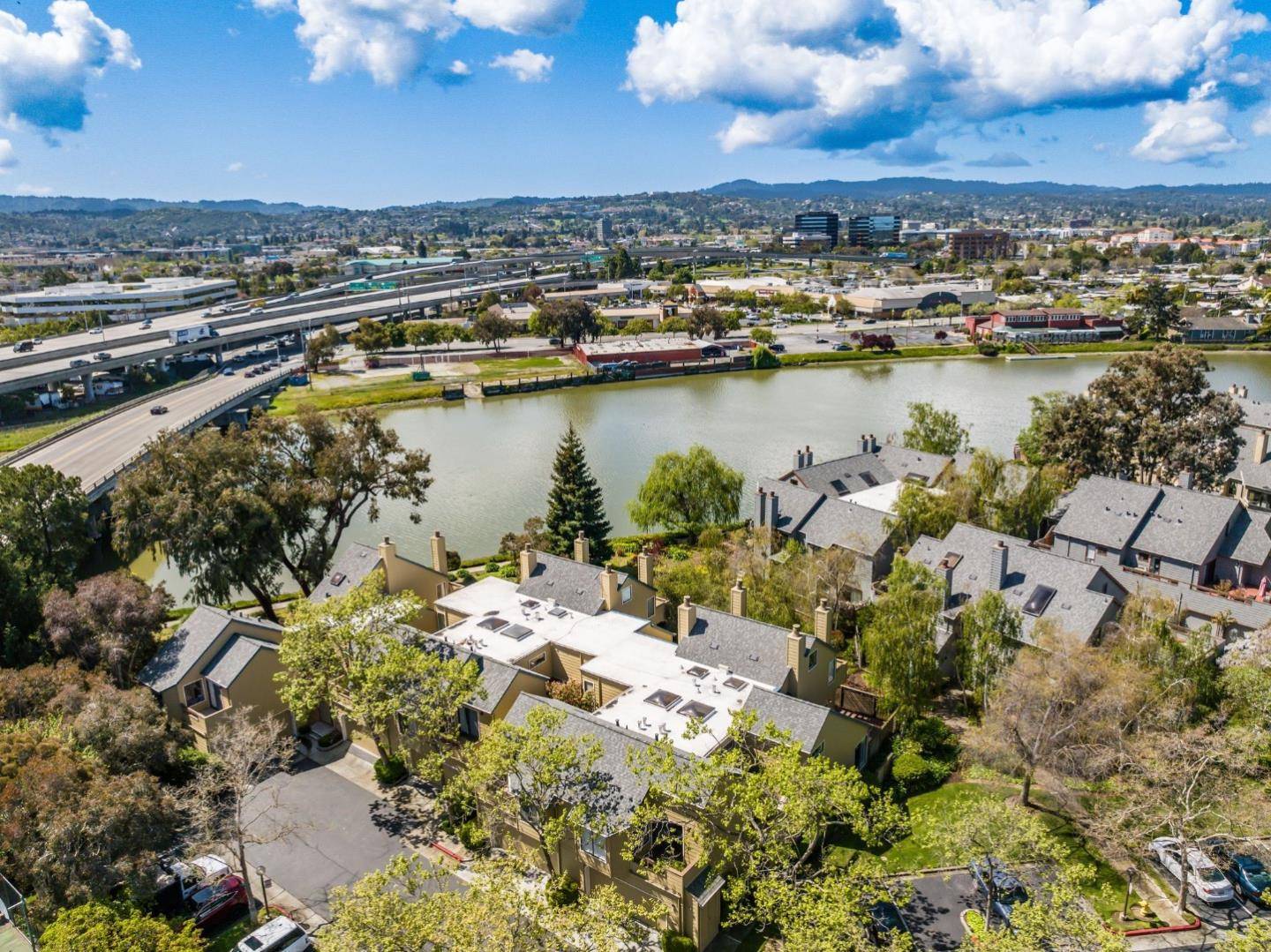 San Mateo, CA 94404,1172 Shoreline DR