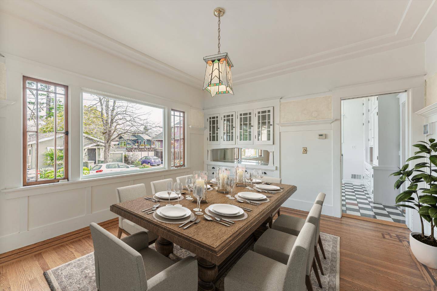 Oakland, CA 94618,5150 Coronado AVE