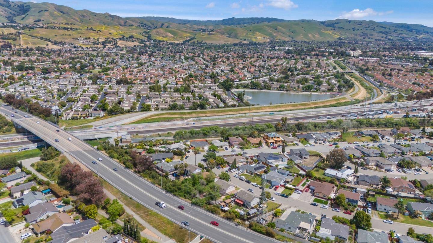 Milpitas, CA 95035,883 Vasona ST