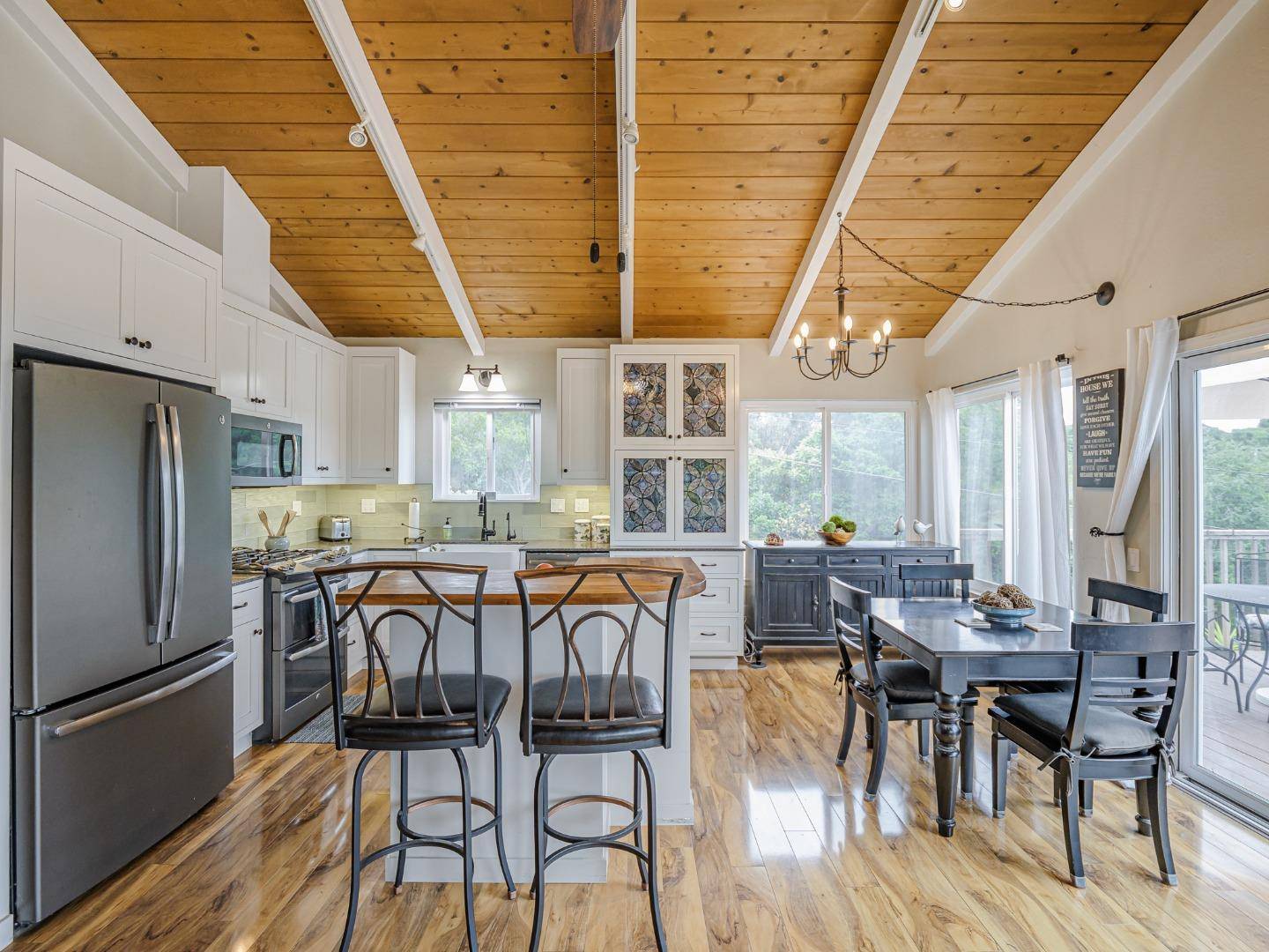 Corralitos, CA 95076,353 Allan LN