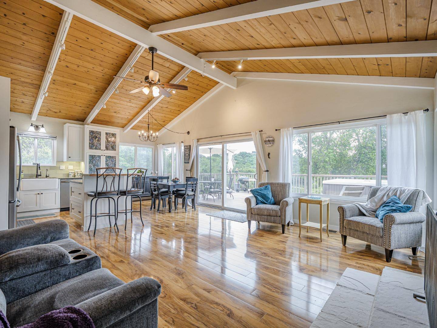 Corralitos, CA 95076,353 Allan LN