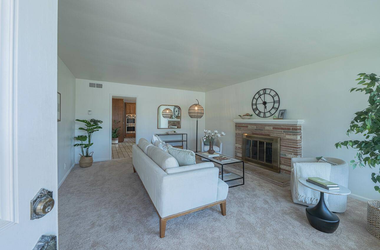 Monterey, CA 93940,118 Seeno ST