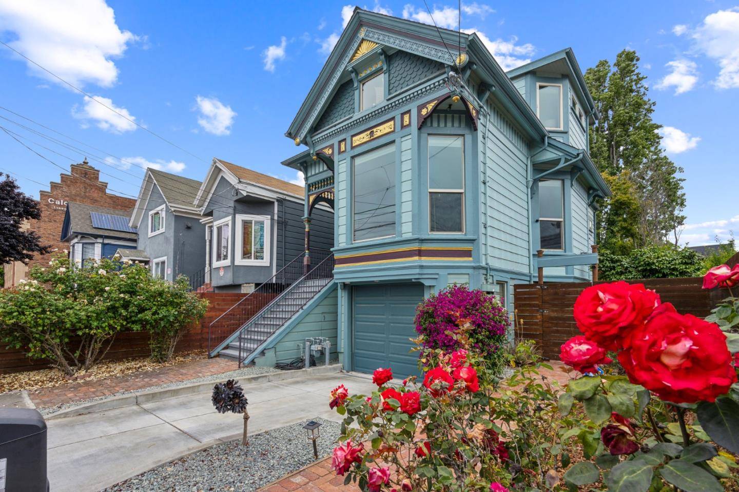 Oakland, CA 94609,696 29th ST