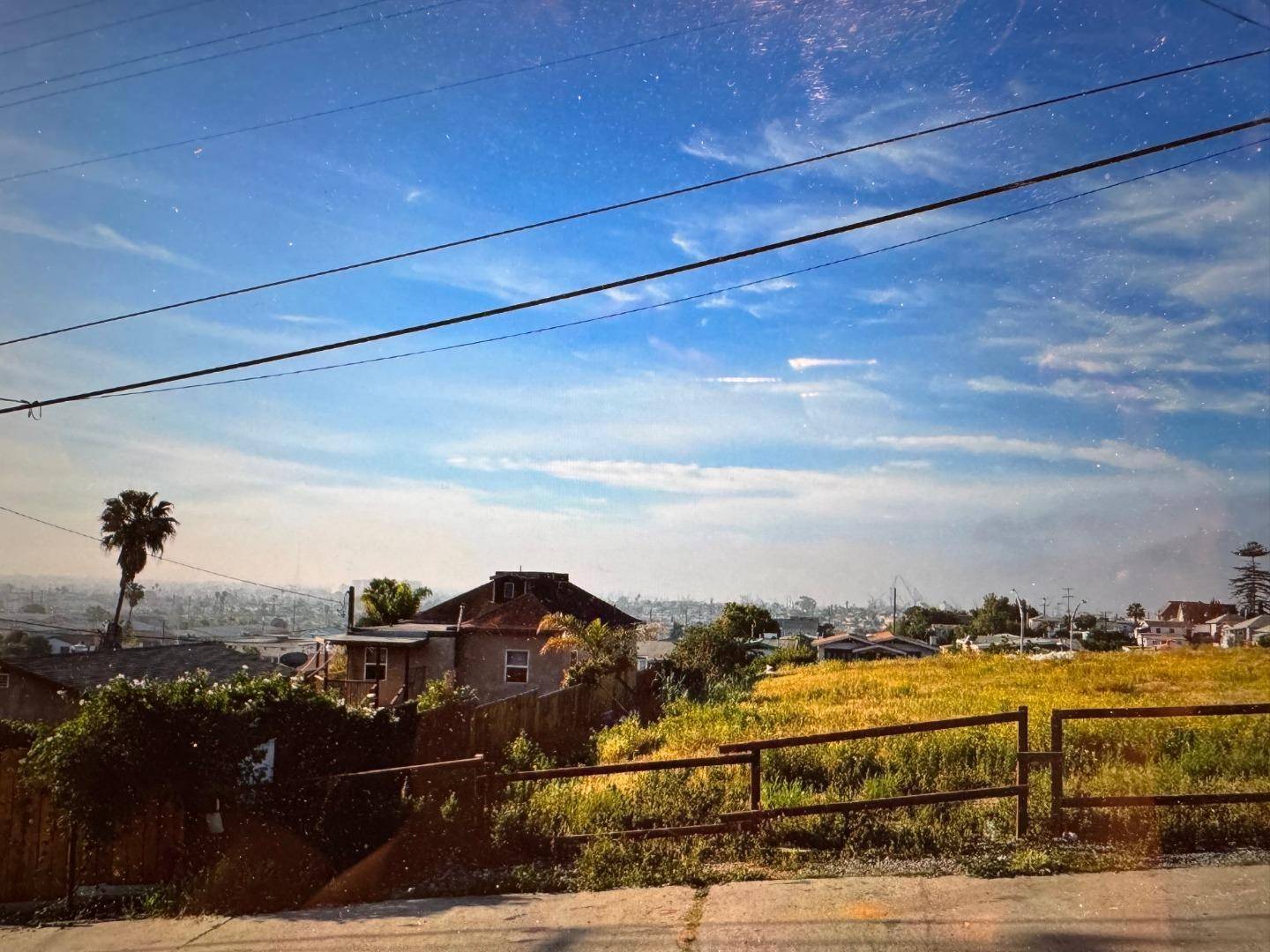 San Diego, CA 92102,2746 Market