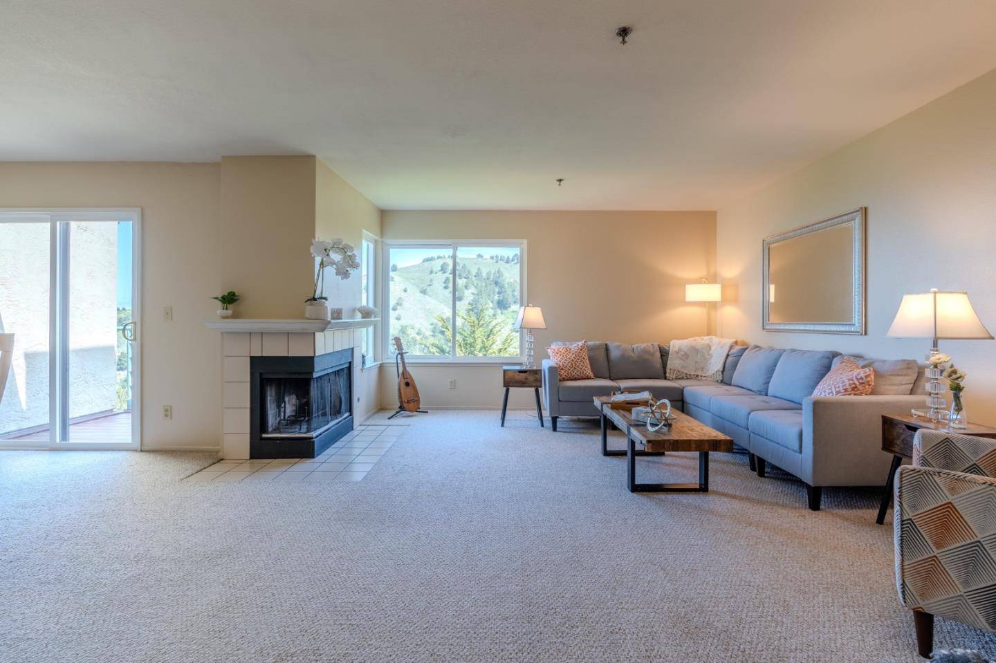 Pacifica, CA 94044,945 Fassler AVE