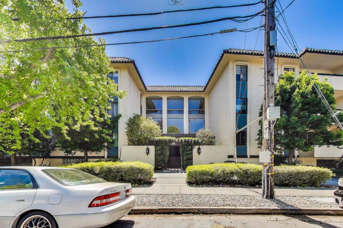 Burlingame, CA 94010,525 Almer RD 302
