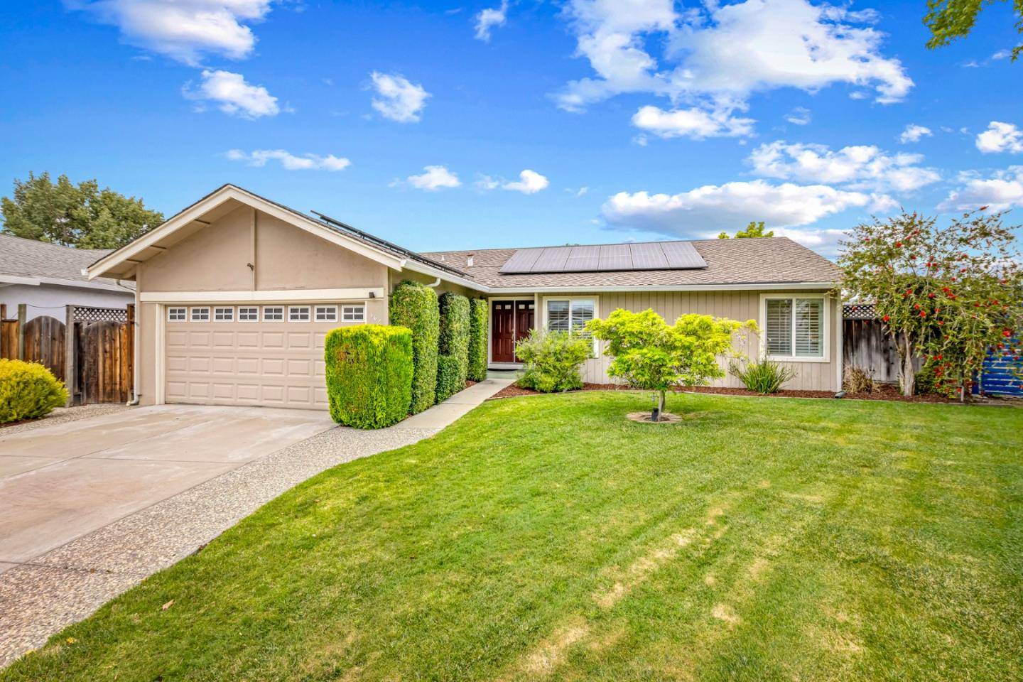 San Jose, CA 95136,464 Edelweiss DR