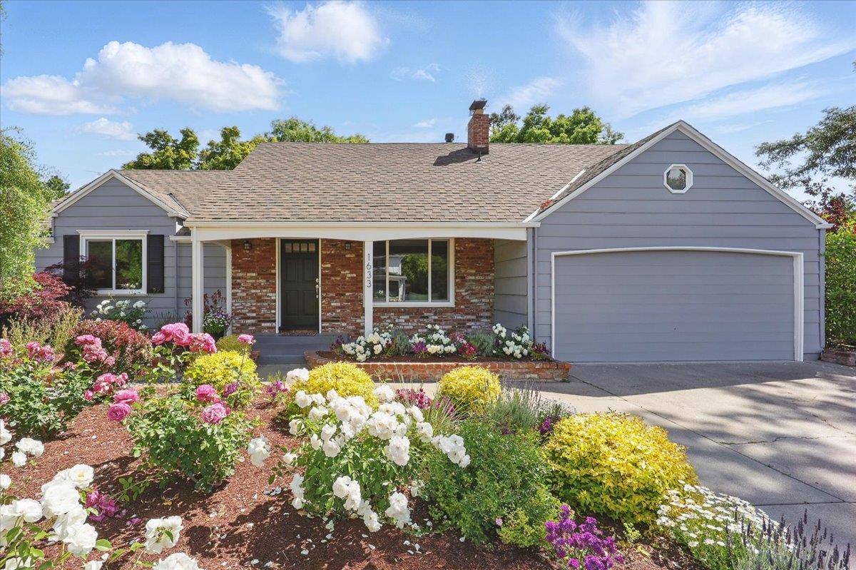 Los Altos, CA 94024,1633 Dallas CT