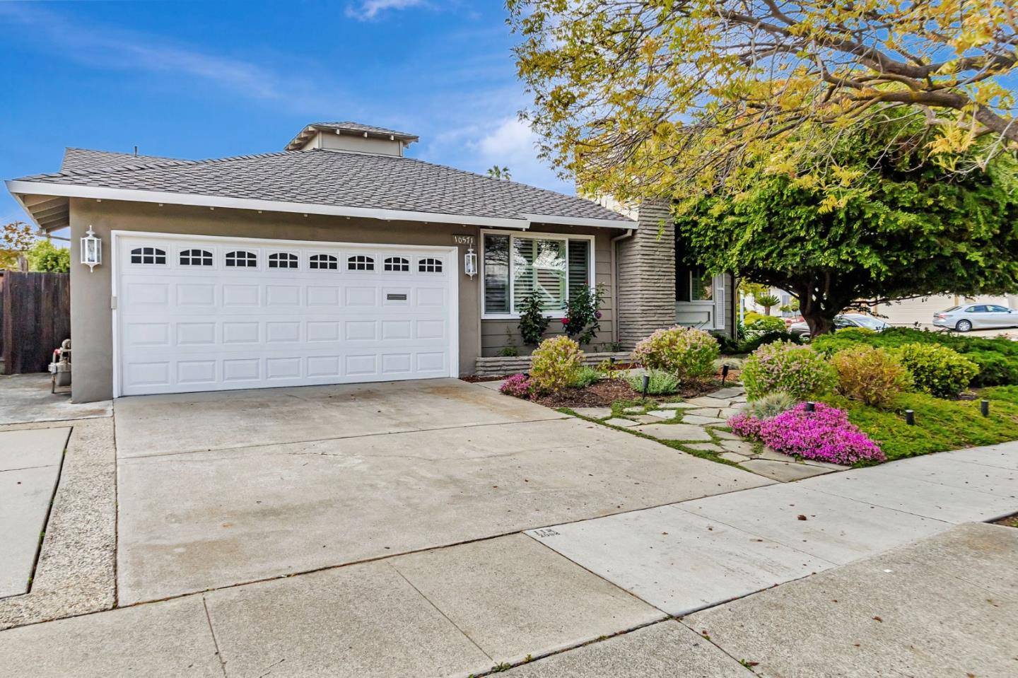 Cupertino, CA 95014,10571 N Blaney AVE