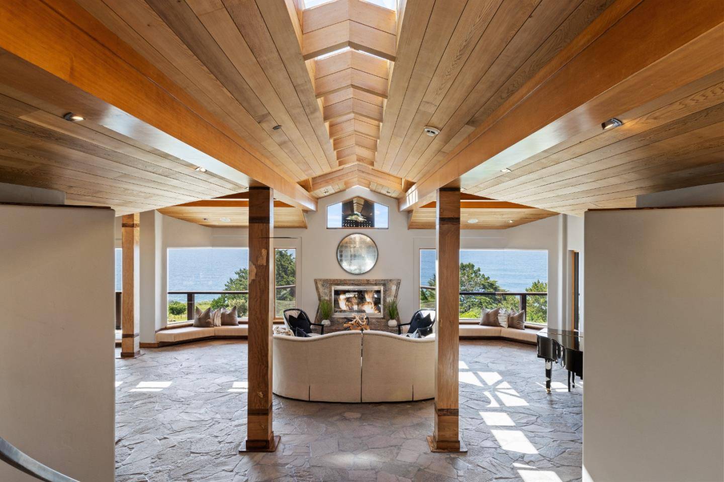 Carmel, CA 93923,31475 Highway 1