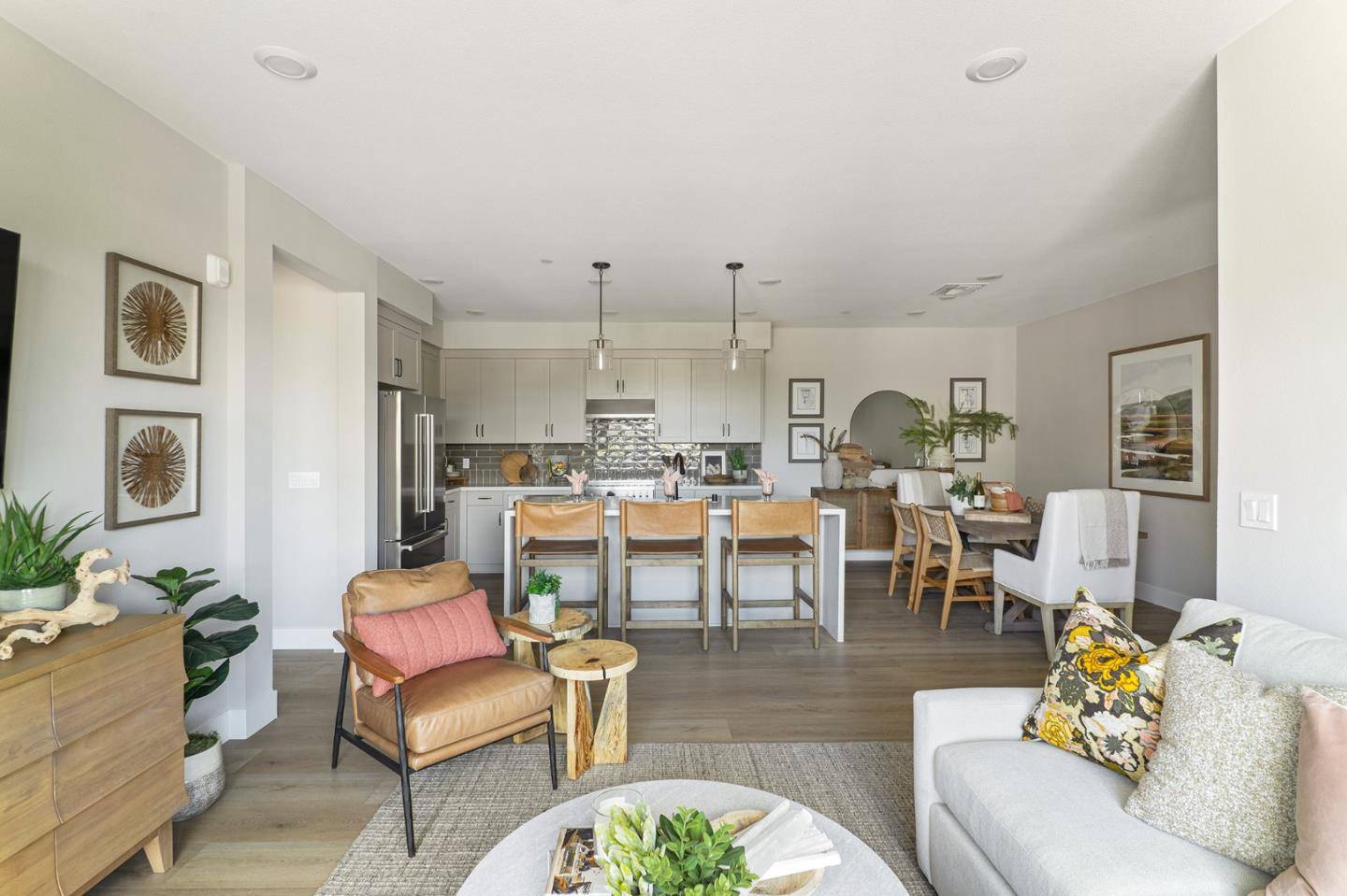 Sunnyvale, CA 94087,1303 Barbet CIR 7