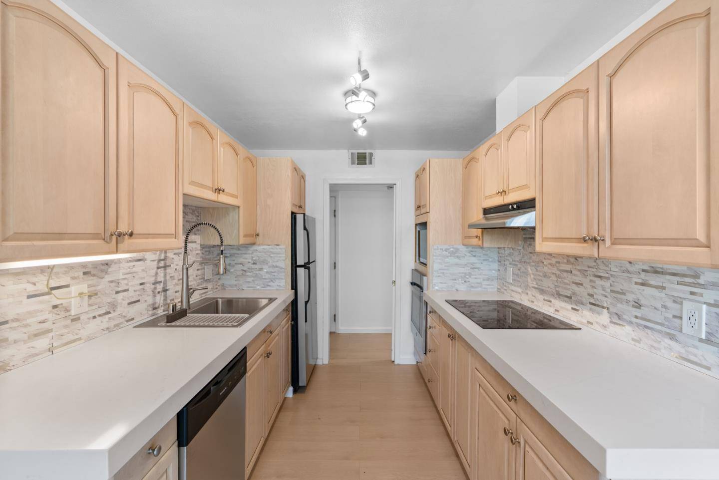 Mountain View, CA 94040,183 Del Medio AVE 104