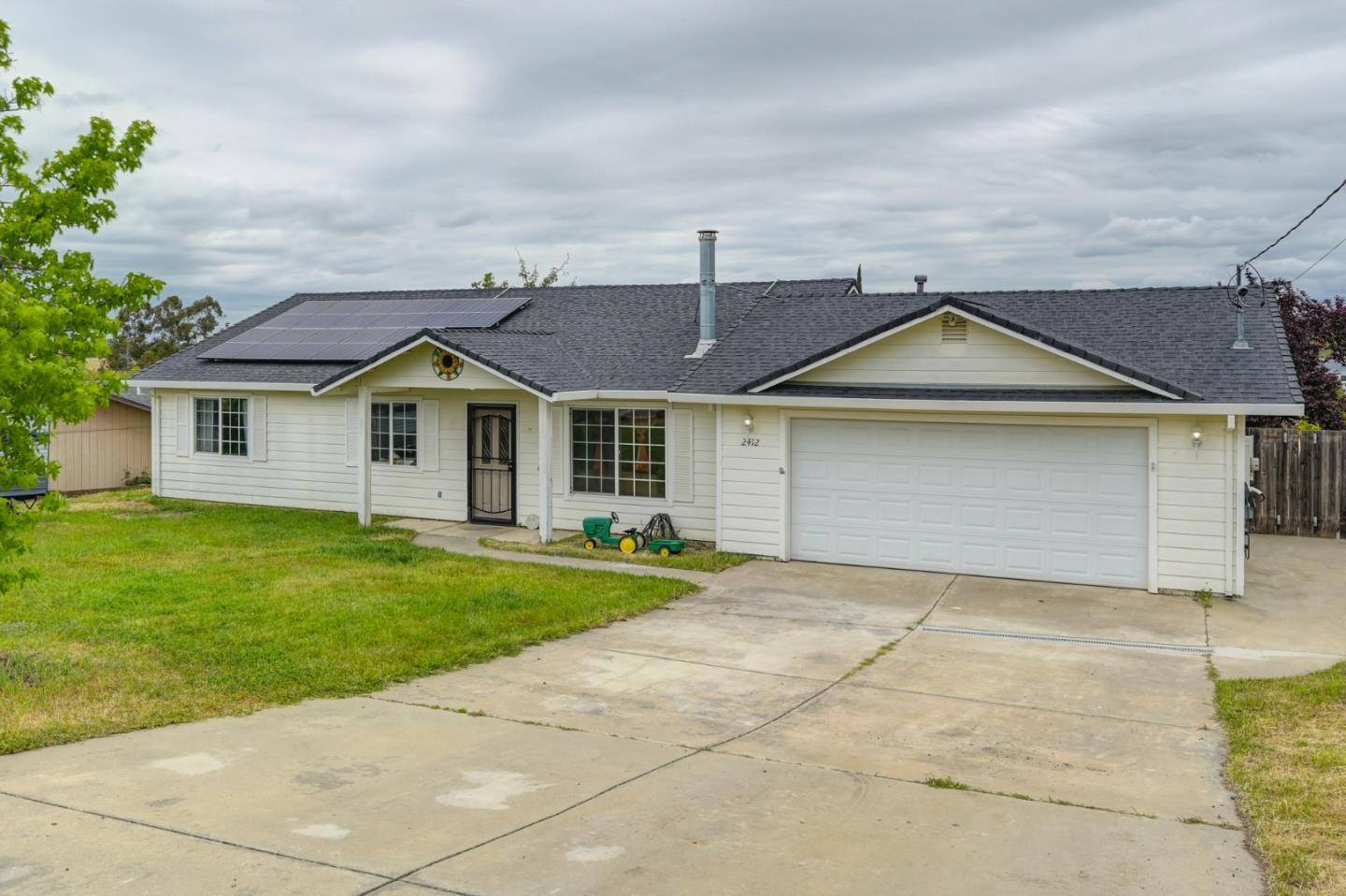 Ione, CA 95640,2412 Quiver DR