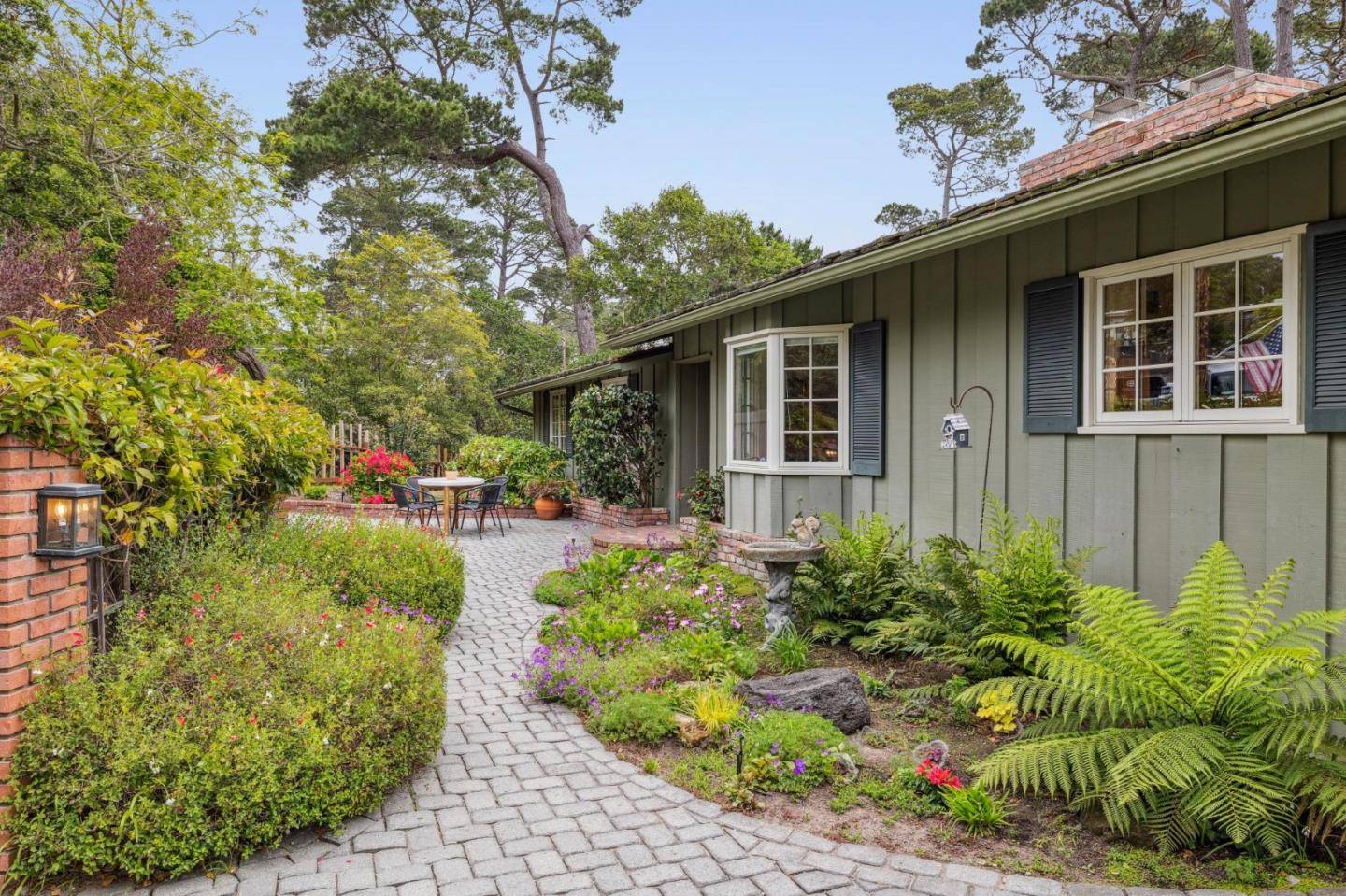 Carmel, CA 93921,2 SE Pine Ridge WAY