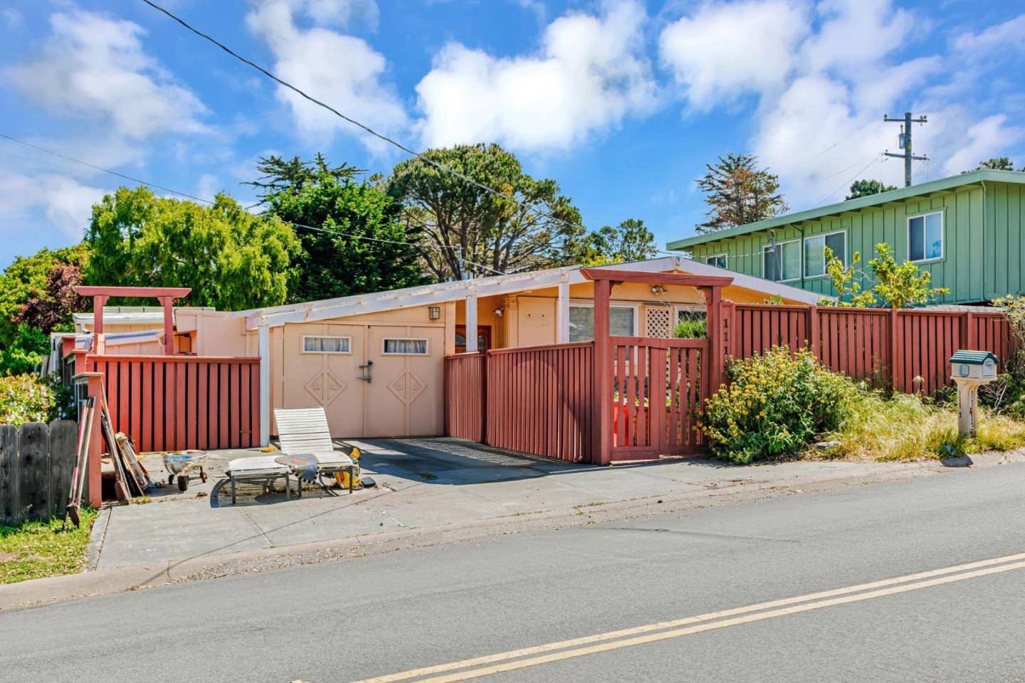 Pacific Grove, CA 93950,1113 Patterson LN