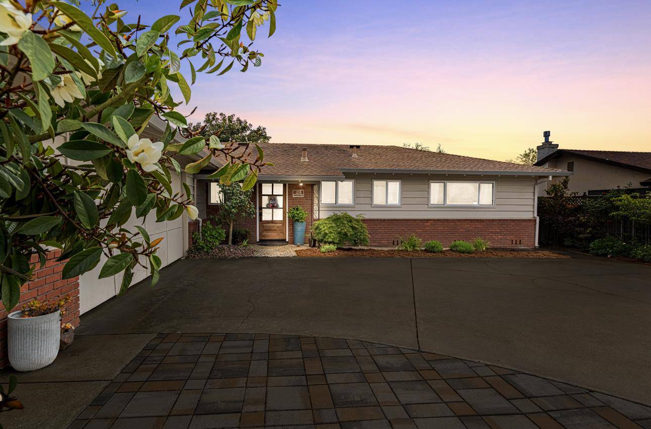Watsonville, CA 95076,29 Karen DR