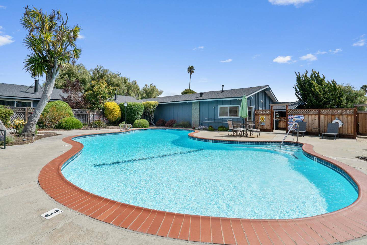 Santa Cruz, CA 95062,1863 Halterman AVE C3