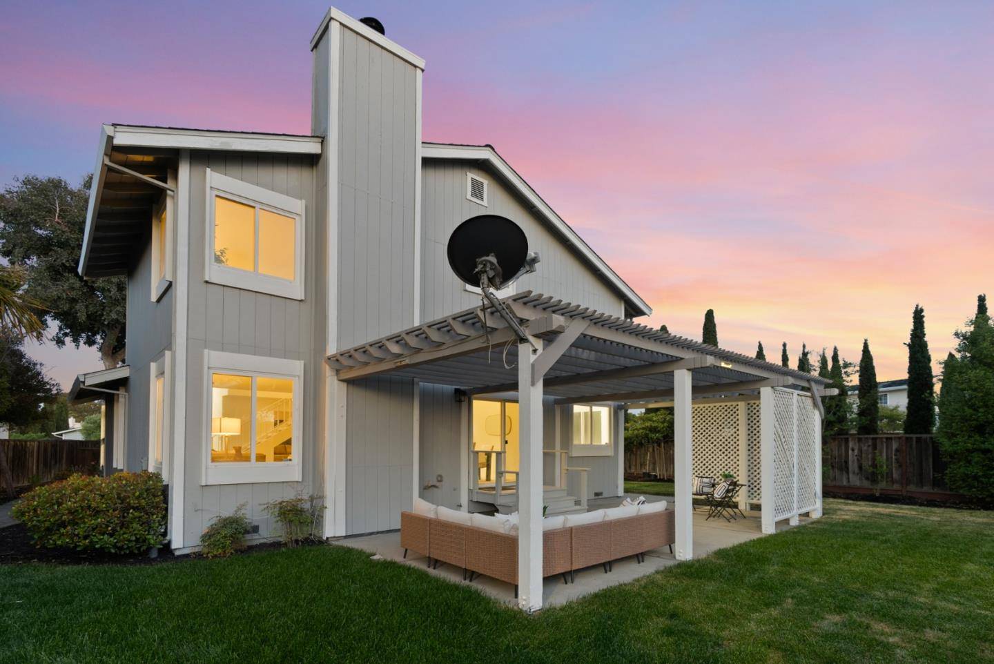Redwood City, CA 94065,491 Tiller LN