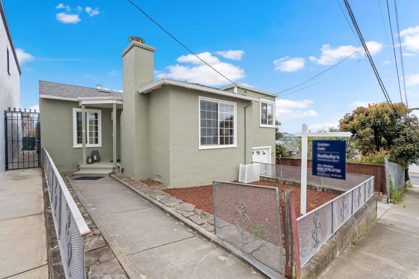 Daly City, CA 94014,18 Garwood DR