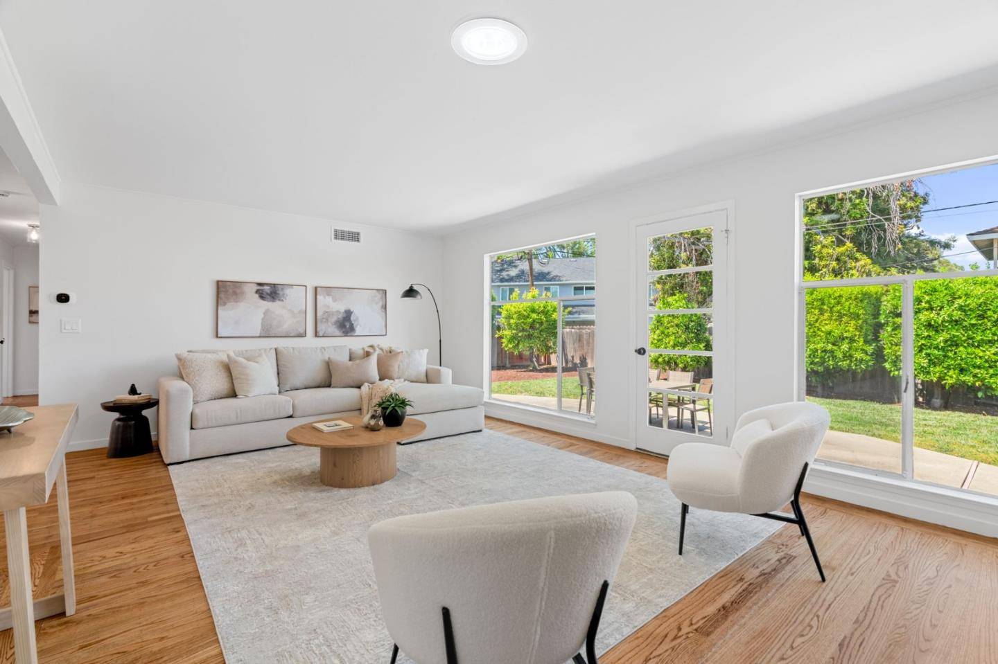 Sunnyvale, CA 94086,1105 W Mc Kinley AVE