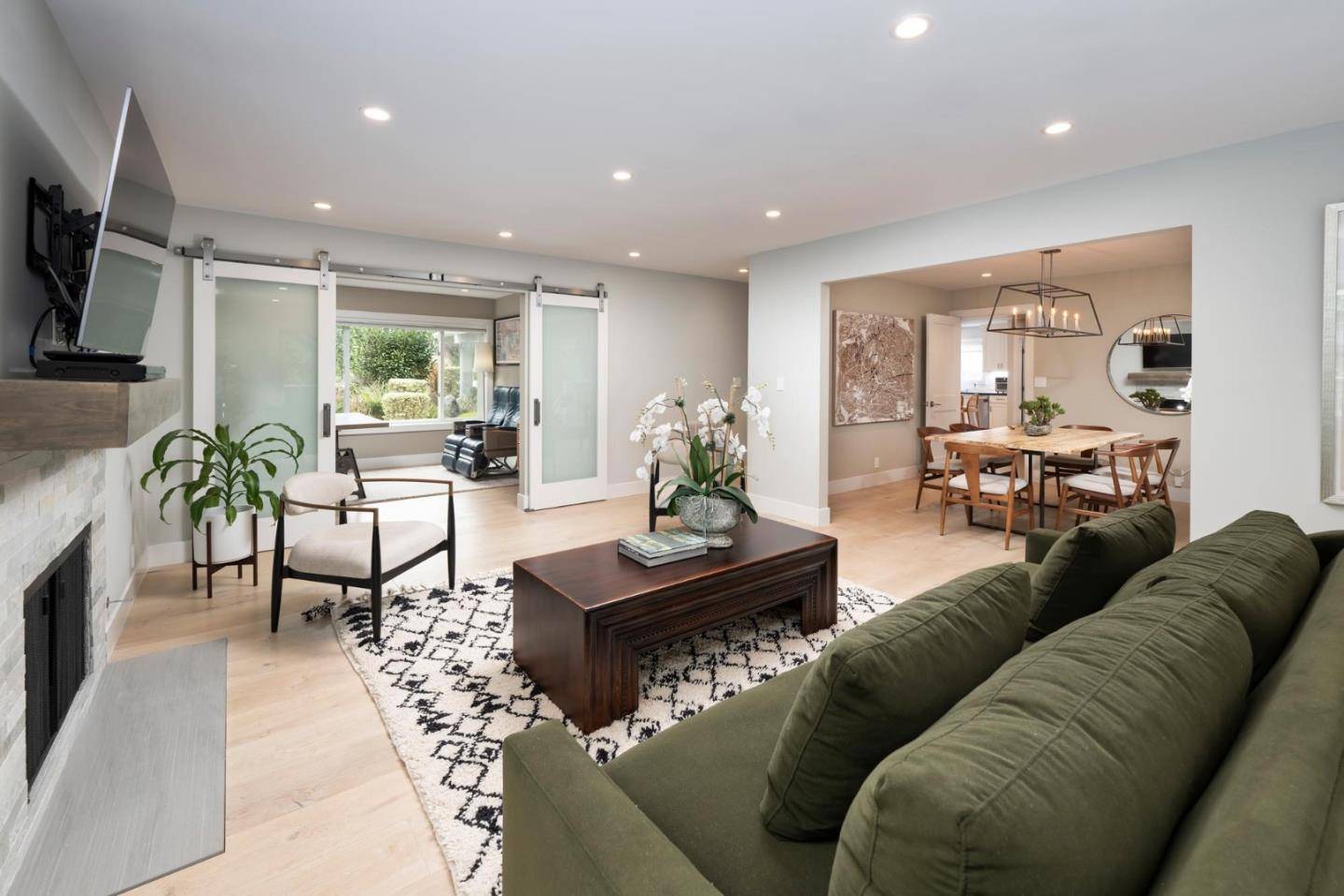 San Mateo, CA 94402,641 Caribbean WAY