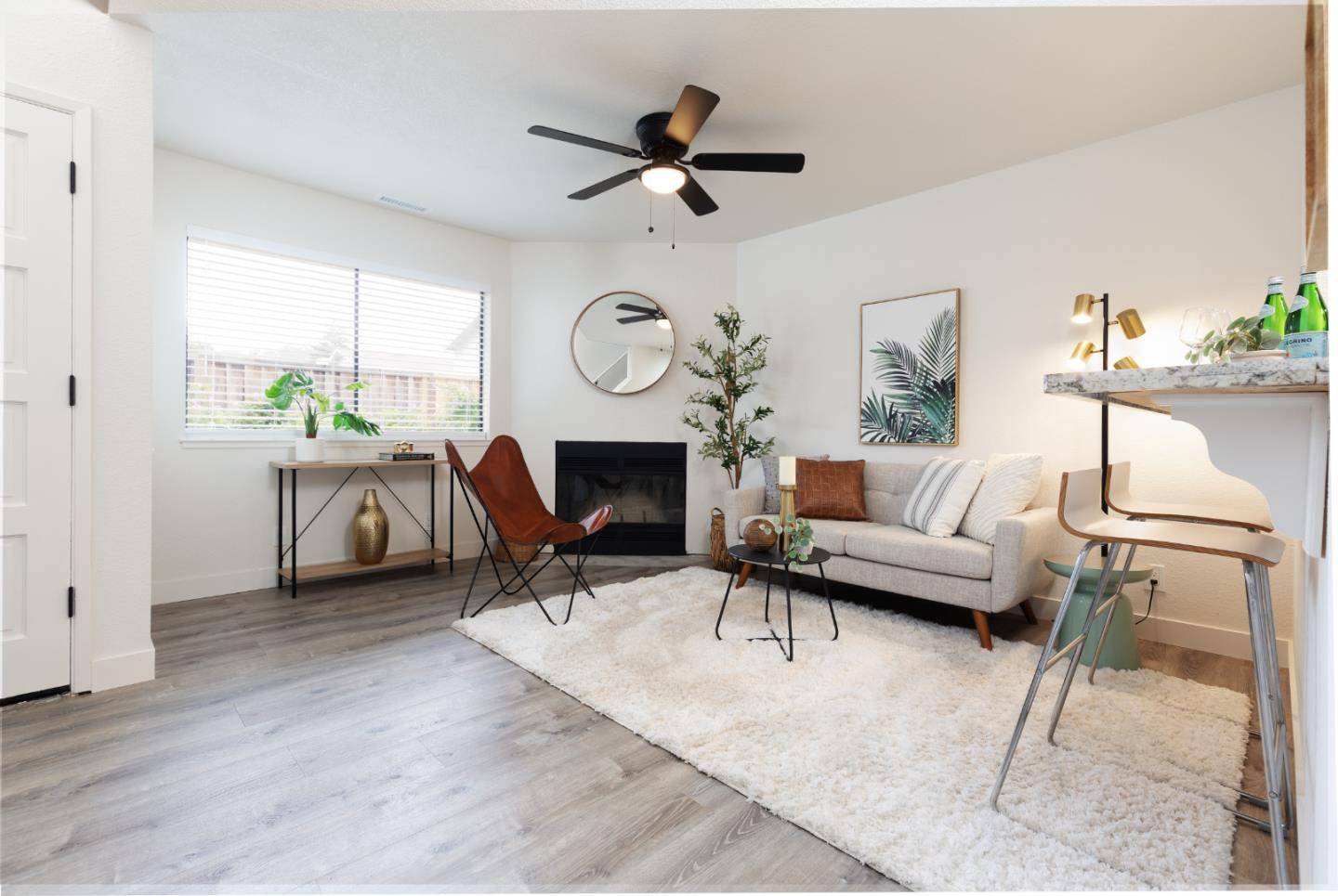 Santa Cruz, CA 95065,1702 Barrington CT