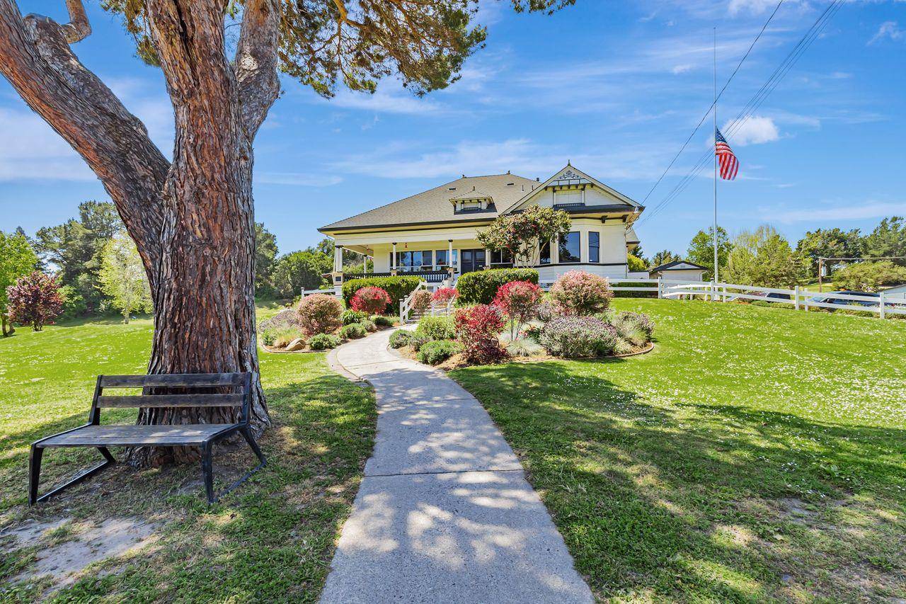 Watsonville, CA 95076,501 Spring Hills DR