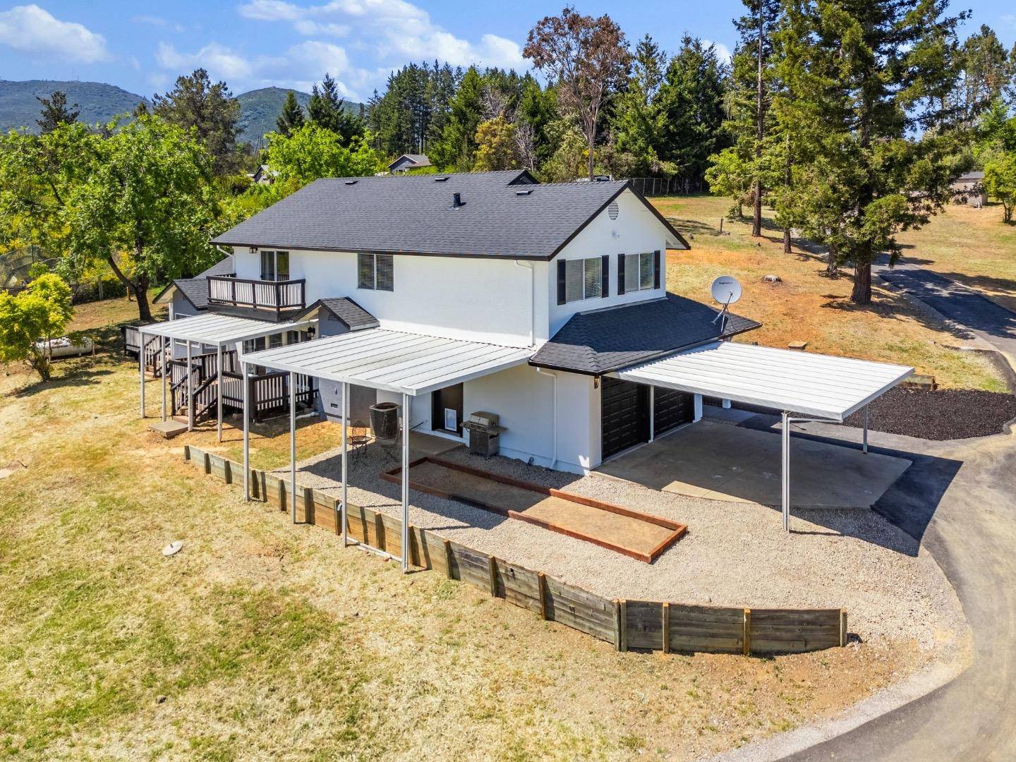 Los Gatos, CA 95033,30680 Loma Chiquita RD
