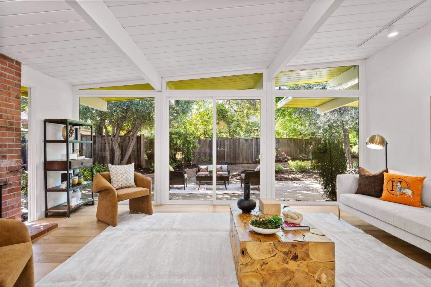 Palo Alto, CA 94303,3310 Kenneth DR