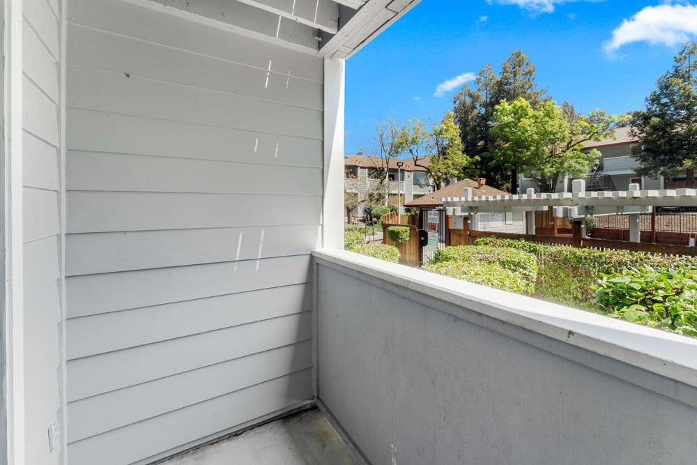 Hayward, CA 94544,29628 Desert Oak Ct 32