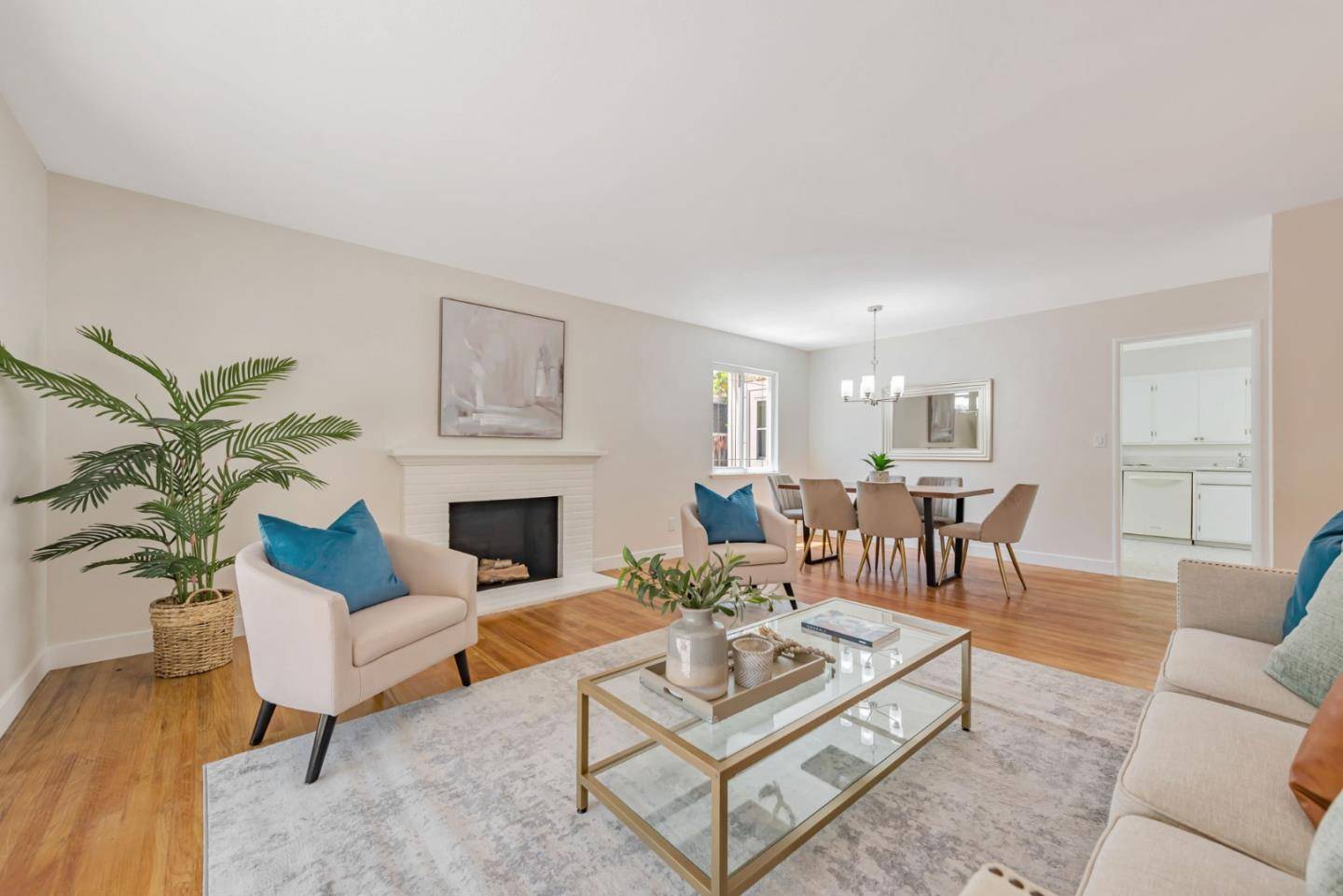 Sunnyvale, CA 94087,836 Peach AVE