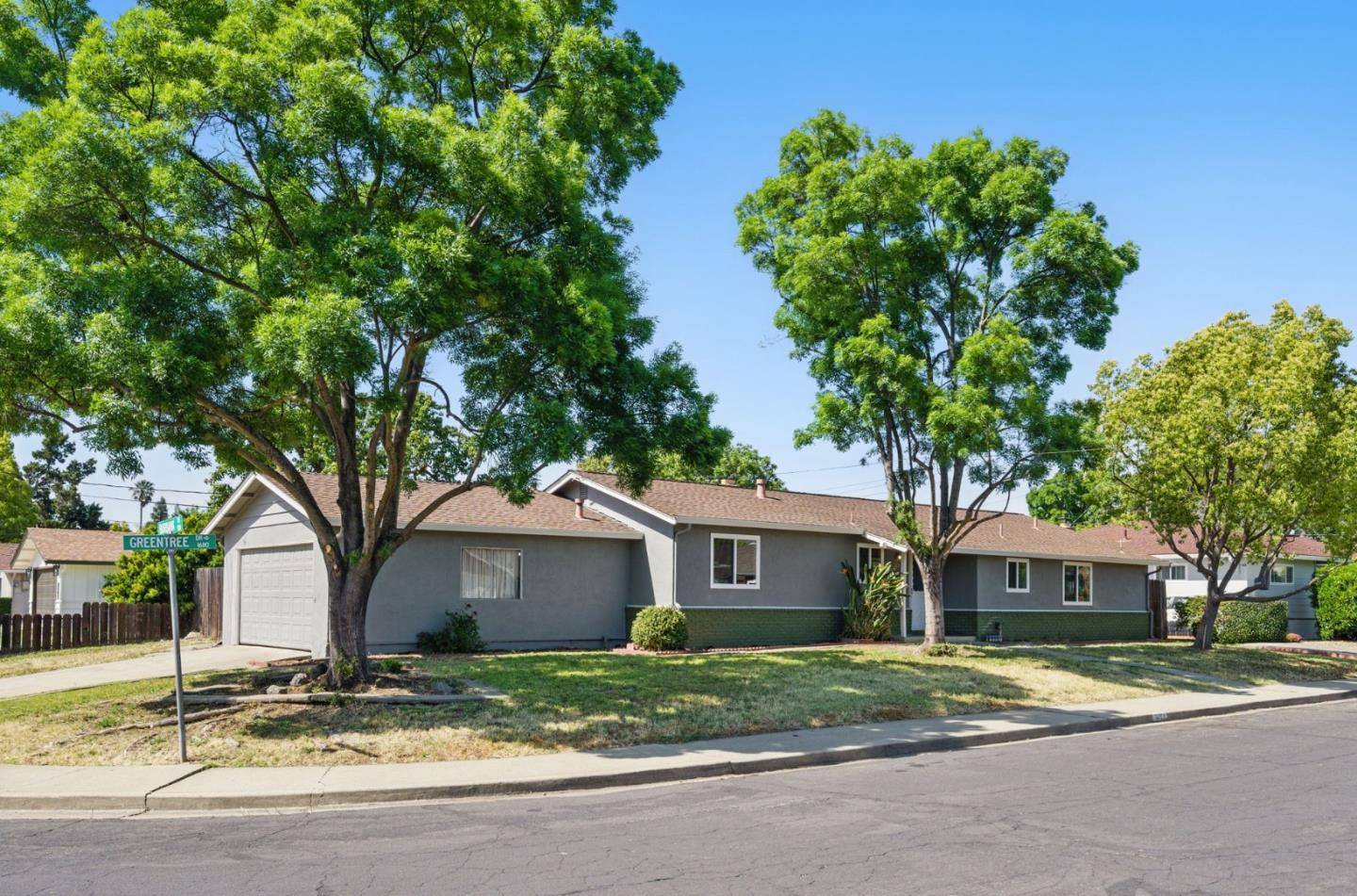 Concord, CA 94521,1693 Greentree DR