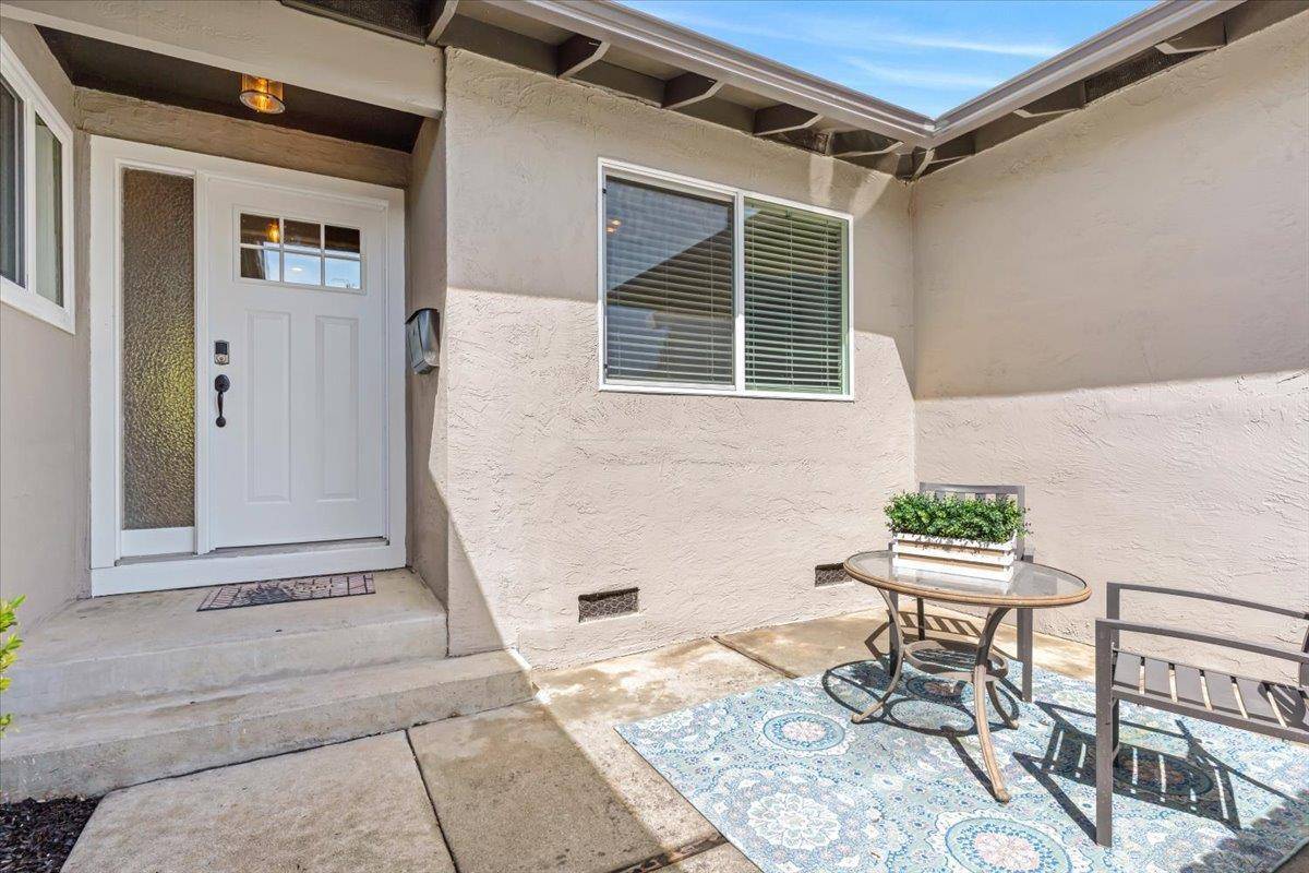 San Jose, CA 95123,5856 Erskine CT