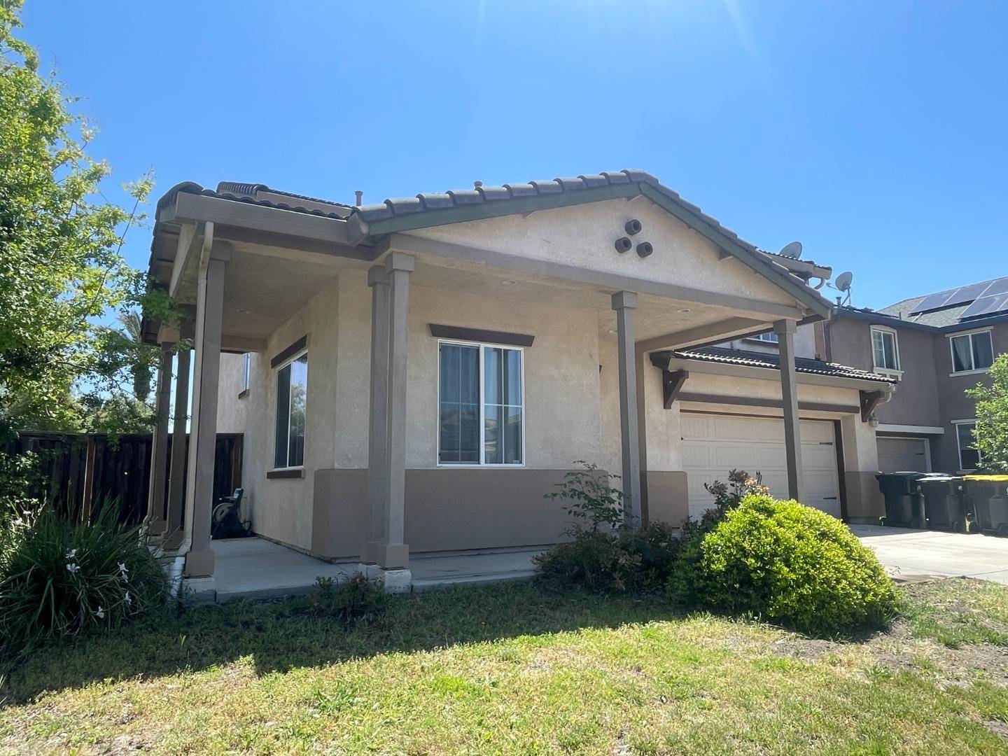 Lathrop, CA 95330,700 Red Barn PL