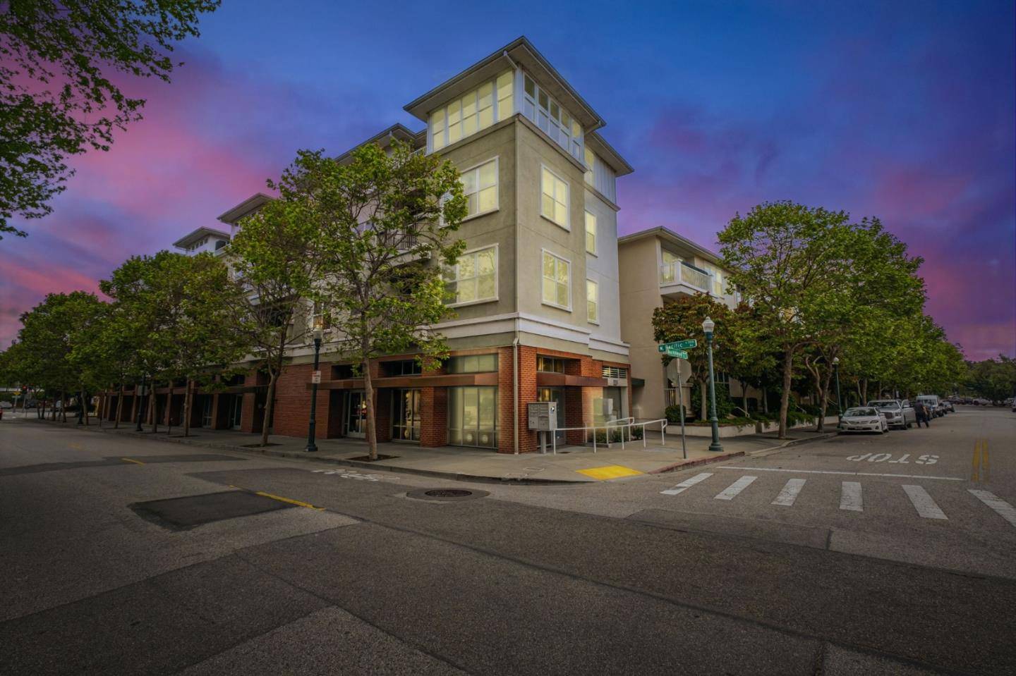 Santa Cruz, CA 95060,2030 N Pacific AVE 433