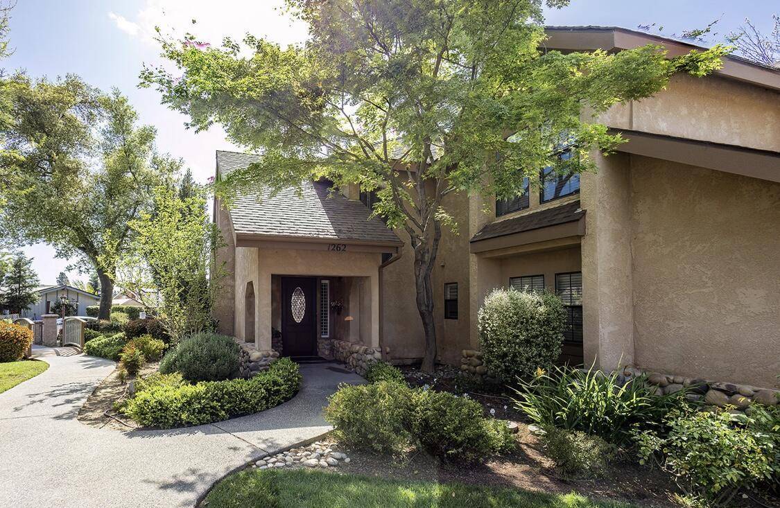 Reedley, CA 93654,1262 W Flora AVE