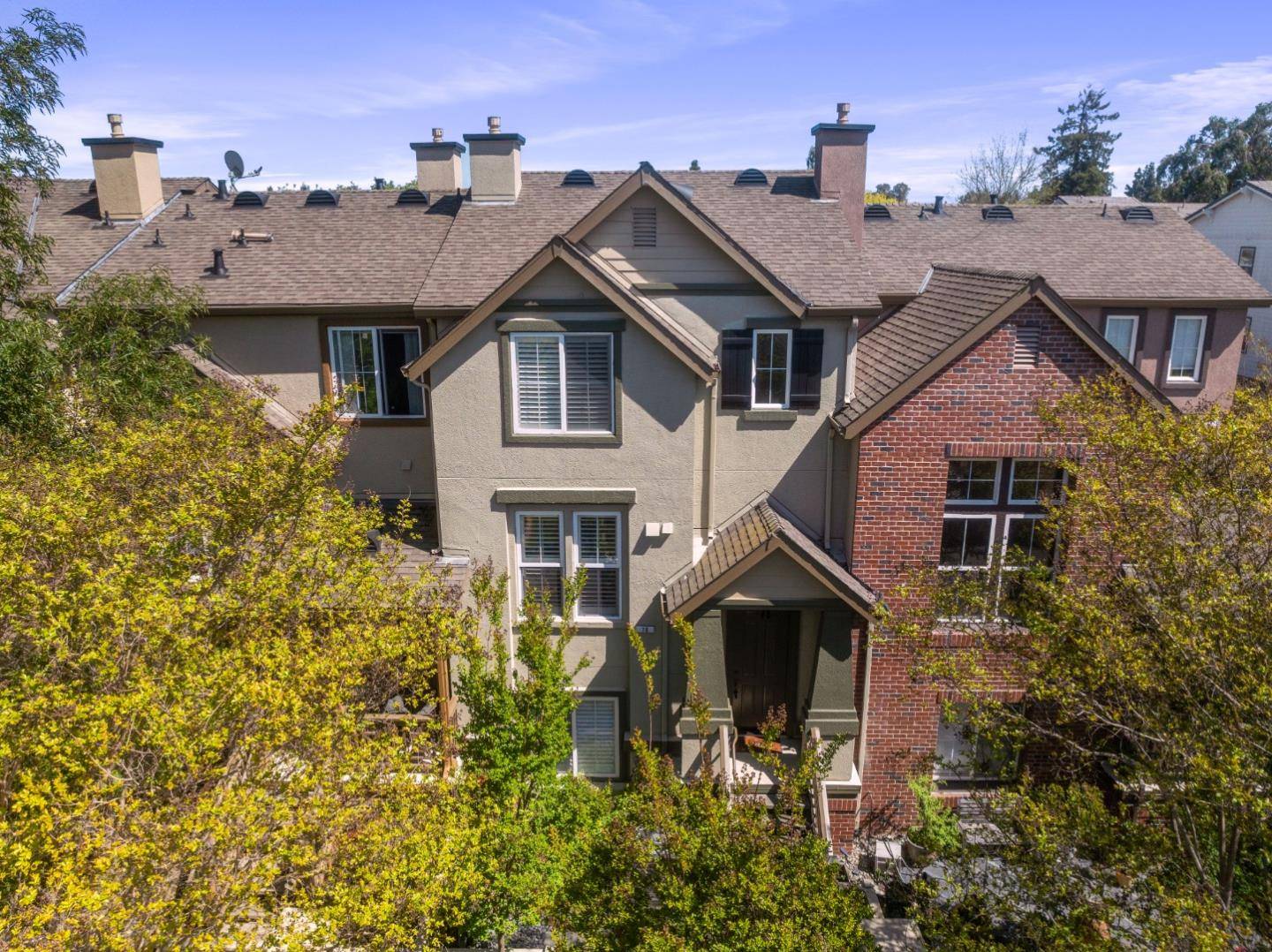 Mountain View, CA 94040,70 Sheffield CT