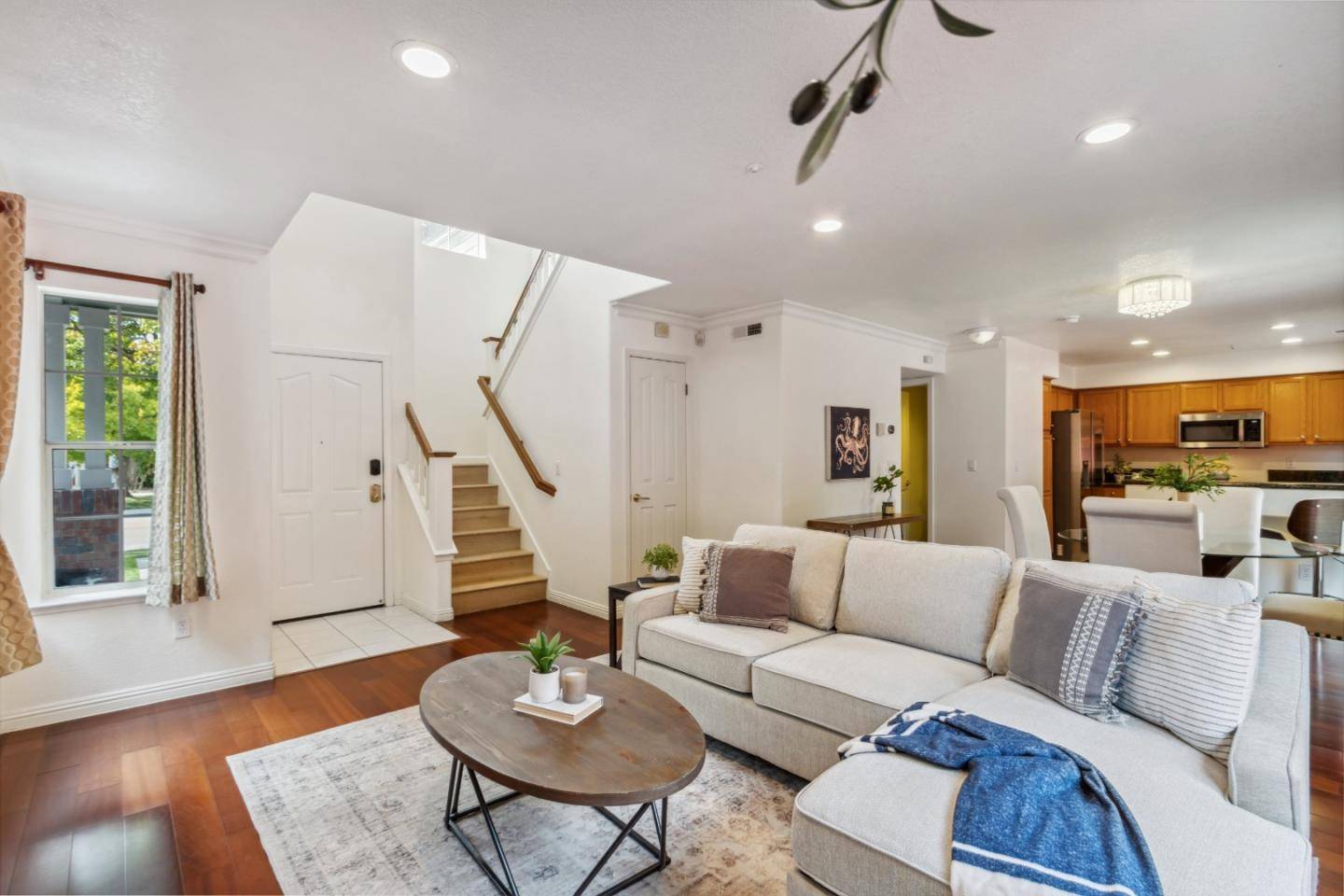 Scotts Valley, CA 95066,574 Skypark DR