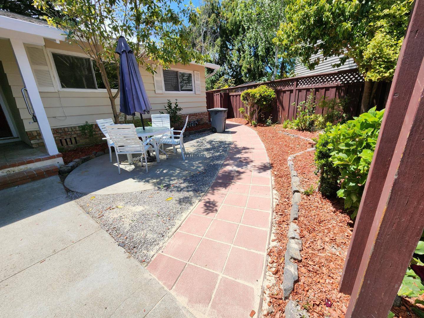 Belmont, CA 94002,20 Tioga WAY