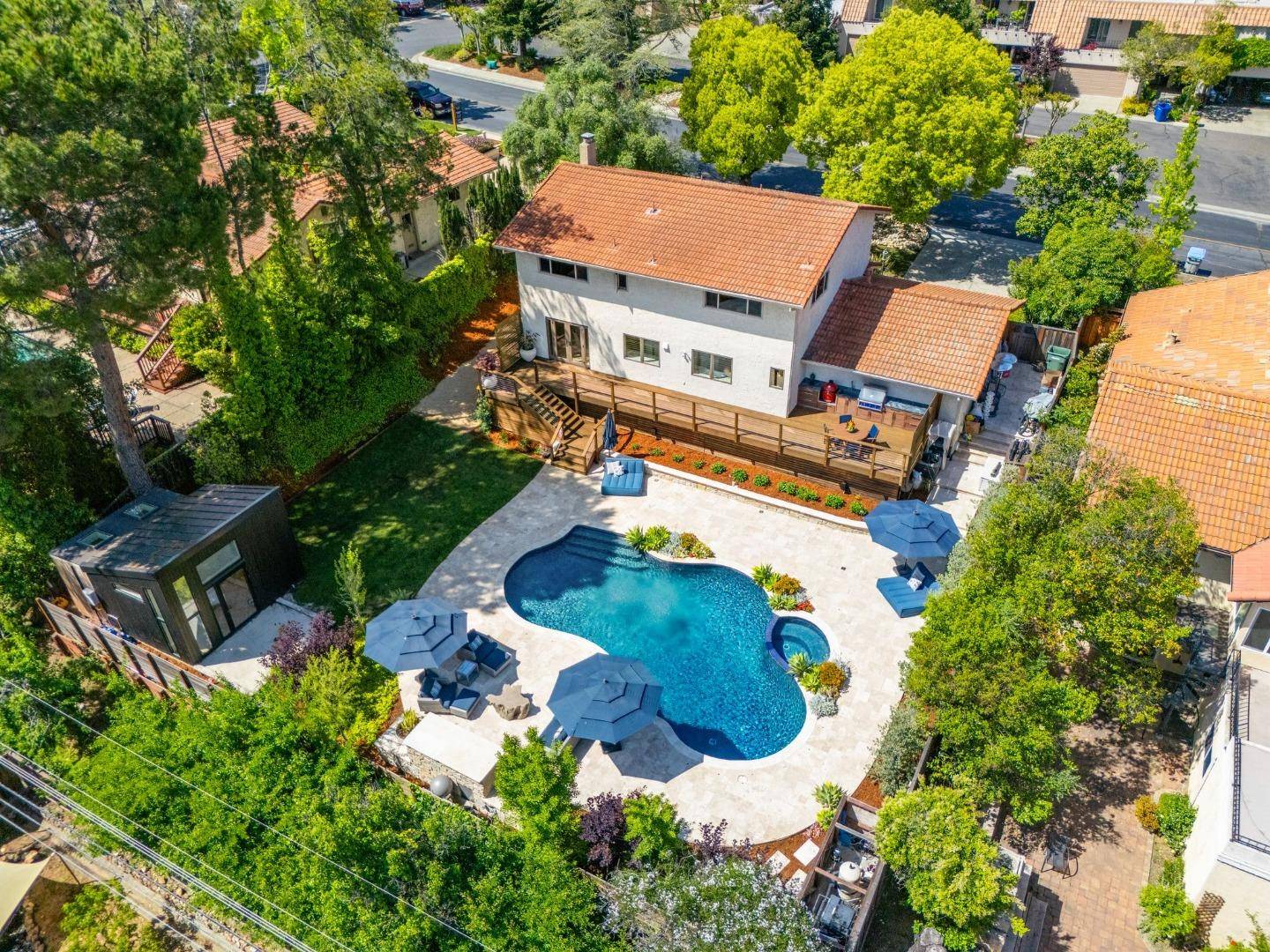 Los Gatos, CA 95032,218 Casitas Bulevar