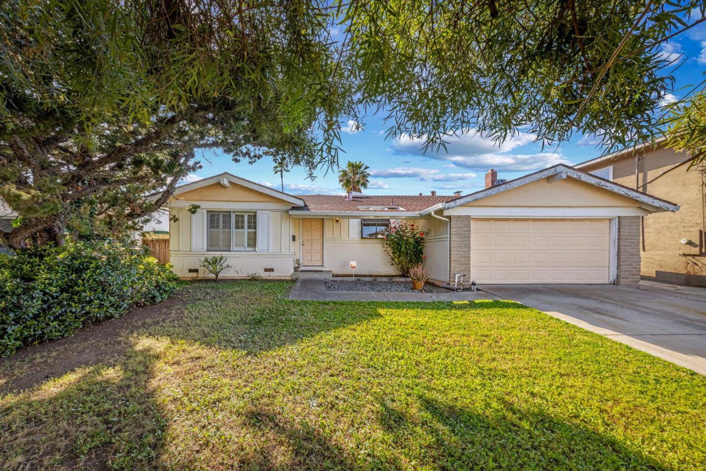 San Jose, CA 95123,6015 Fernglen DR