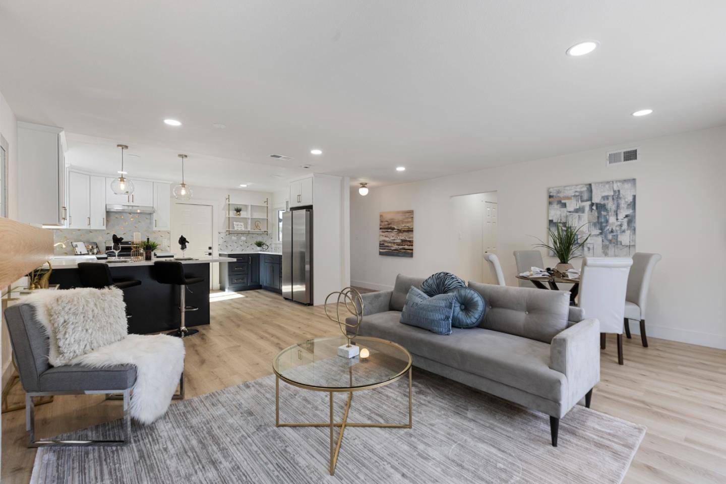 San Jose, CA 95118,3004 Vistamont DR