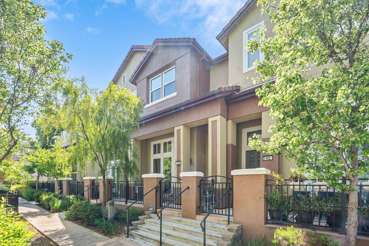 Sunnyvale, CA 94089,1180 Glin TER