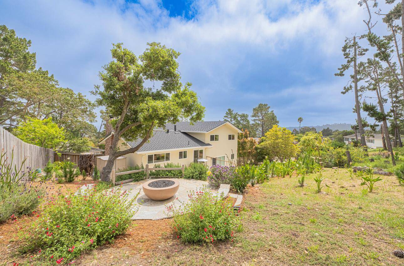 Monterey, CA 93940,24 Pinehill WAY