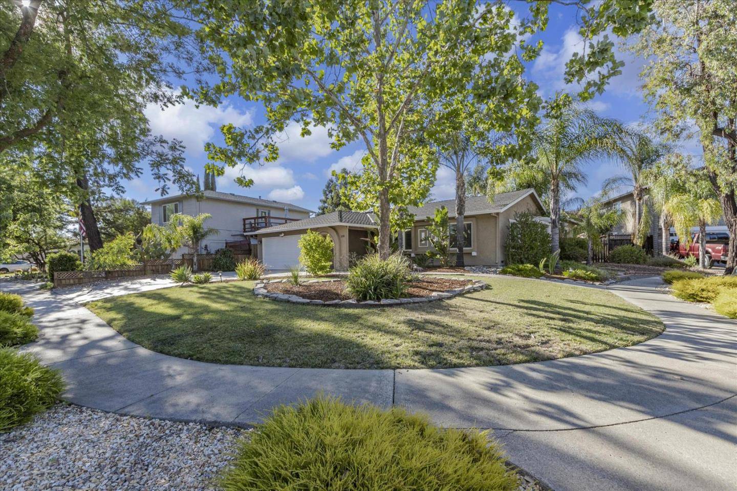 Morgan Hill, CA 95037,2155 Fountain CT