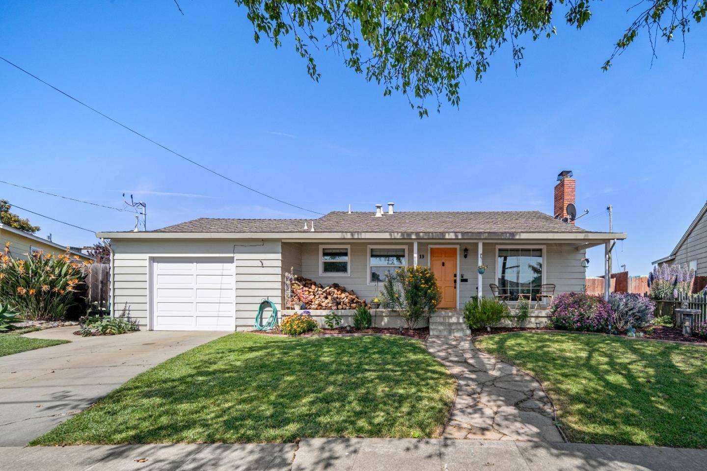 Salinas, CA 93901,19 Grove ST