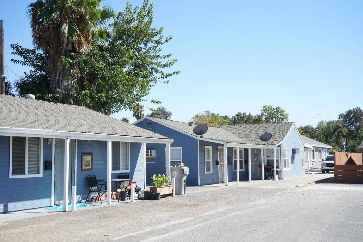 Sacramento, CA 95838,1204 South AVE