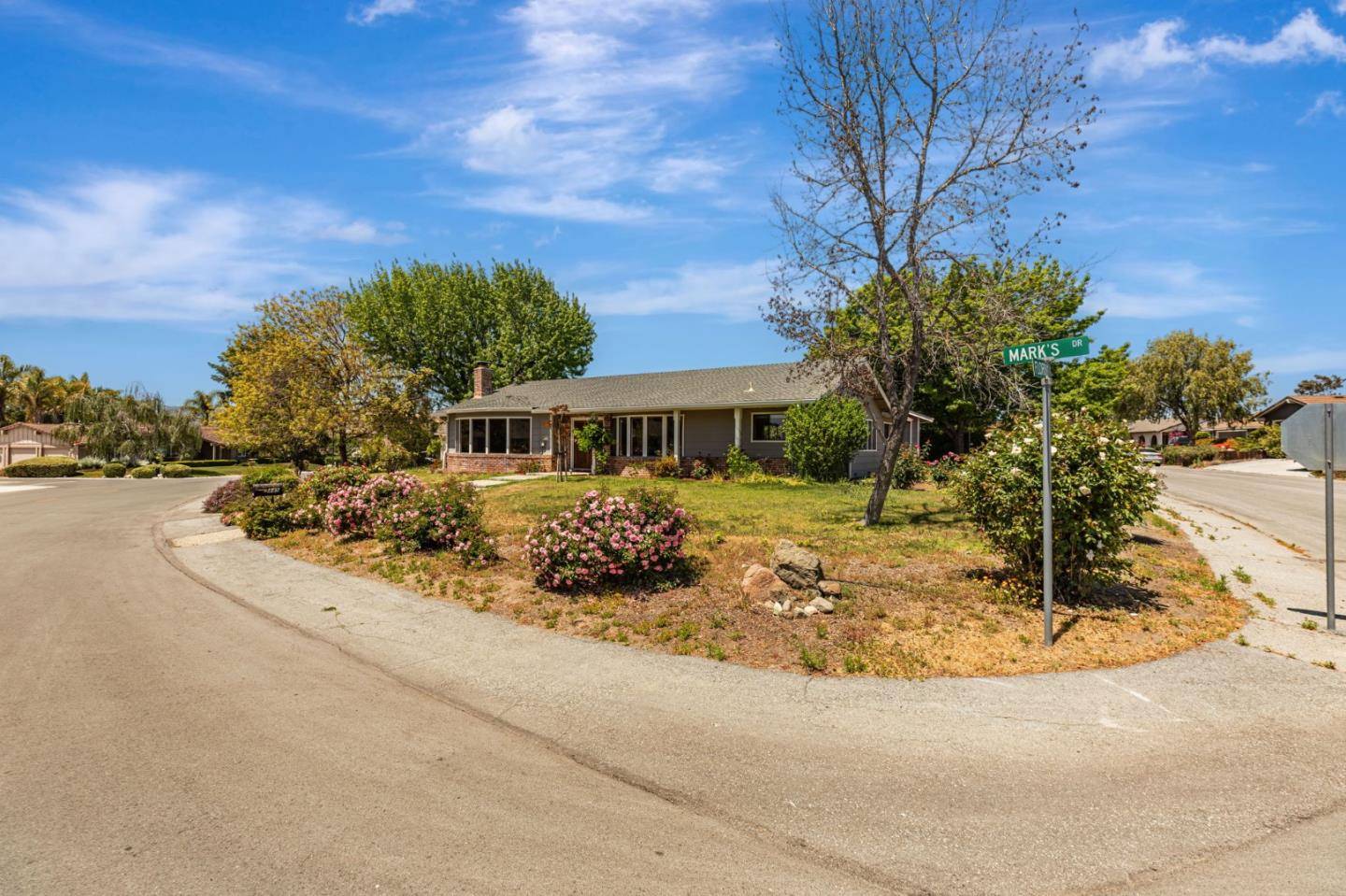 Hollister, CA 95023,445 Marks DR