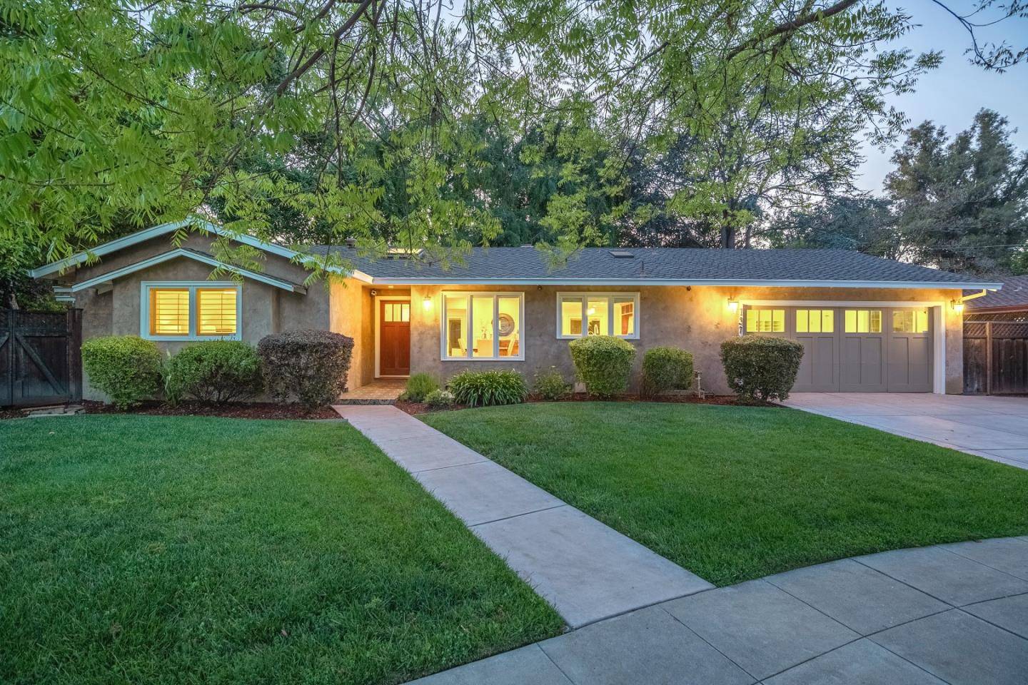 Los Gatos, CA 95032,137 Fairmead LN